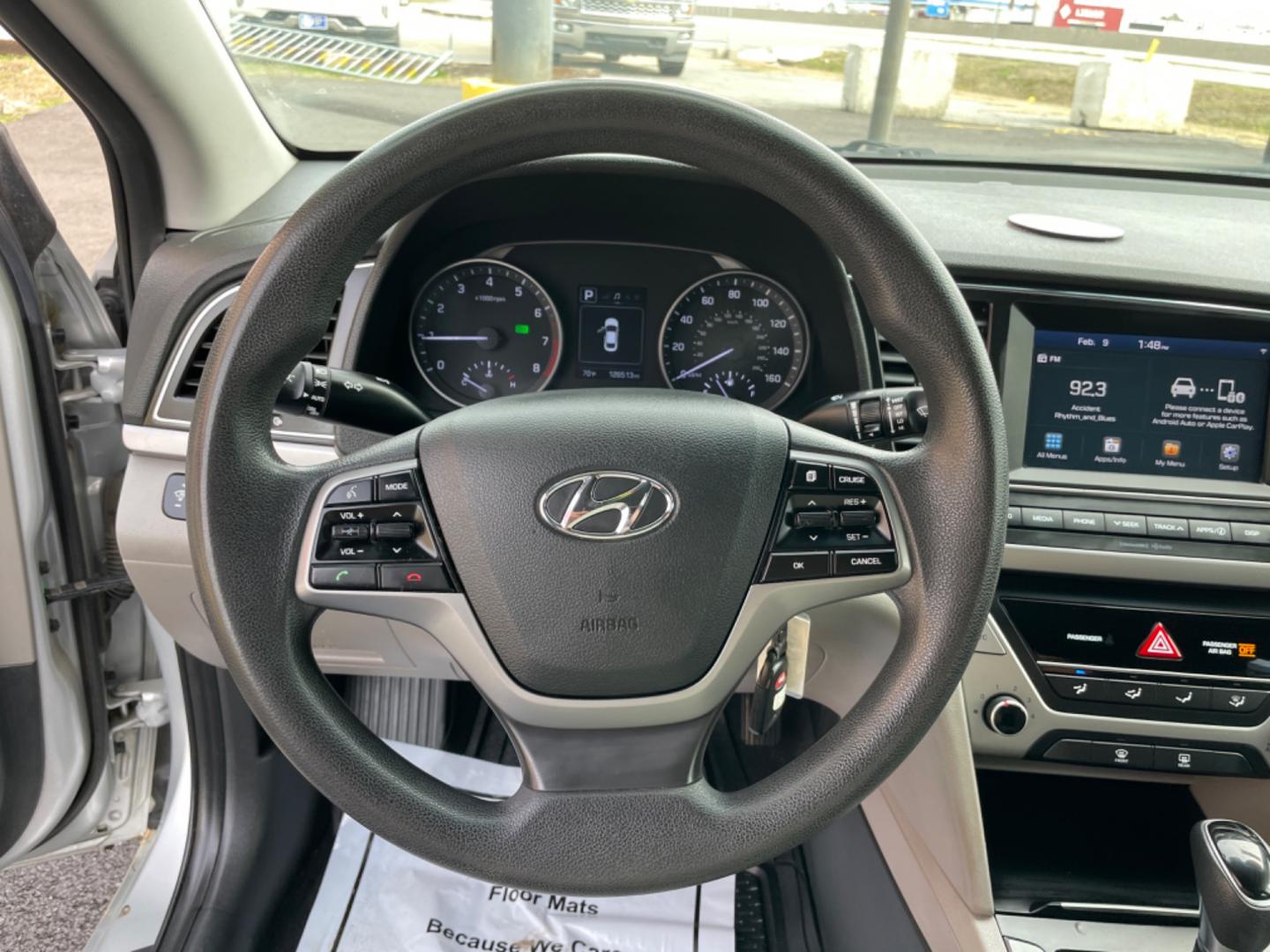 2018 Silver Hyundai Elantra (5NPD84LFXJH) with an 4-Cyl, 2.0 Liter engine, Auto, 6-Spd Shiftronic transmission, located at 8008 Warden Rd, Sherwood, AR, 72120, (501) 801-6100, 34.830078, -92.186684 - Photo#16